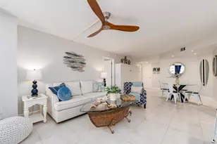 690 Island Way, Clearwater Beach, FL 33767 - Photo 13