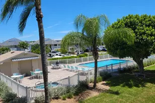 255 Capri Cir N, Treasure Island, FL 33706 - Photo 3