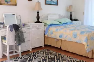 255 Capri Cir N, Treasure Island, FL 33706 - Photo 27