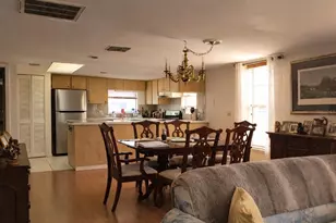 255 Capri Cir N, Treasure Island, FL 33706 - Photo 17