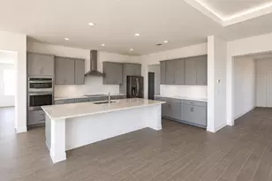 12558 Colonnade Vis Dr, Riverview, FL 33579 - Photo 5