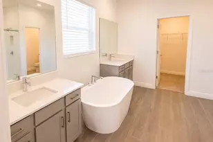 12558 Colonnade Vis Dr, Riverview, FL 33579 - Photo 9
