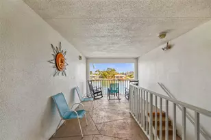 11655 3rd St E, Treasure Island, FL 33706 - Photo 21