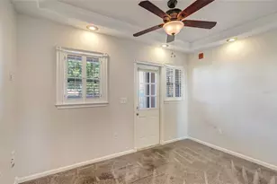 201 6th St S, Saint Petersburg, FL 33701 - Photo 9