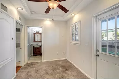 201 6th Street S #102, Saint Petersburg, FL 33701 - Photo 19