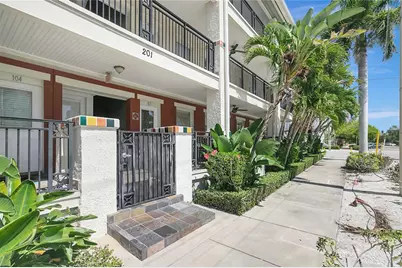 201 6th Street S #102, Saint Petersburg, FL 33701 - Photo 23