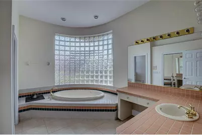 2208 Hampstead Court, Safety Harbor, FL 34695 - Photo 29