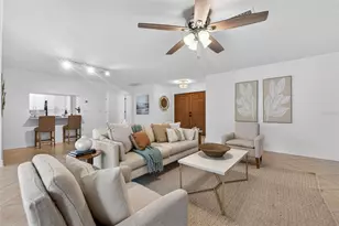 1022 Eden Isle Dr NE, Saint Petersburg, FL 33704 - Photo 11