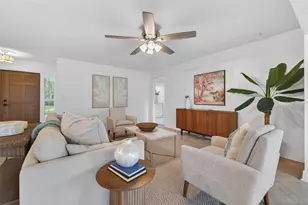1022 Eden Isle Dr NE, Saint Petersburg, FL 33704 - Photo 13