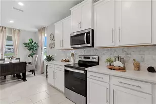 11316 Spoonbill Flock Wy, San Antonio, FL 33576 - Photo 7