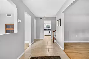 9400 Savoy Ct, New Port Richey, FL 34654 - Photo 3