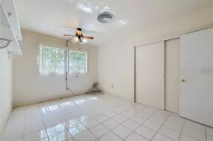 605 Courtney Dr, Tampa, FL 33617 - Photo 23