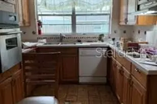 605 Courtney Dr, Tampa, FL 33617 - Photo 13