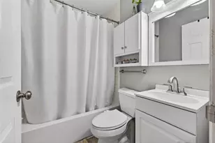 3221 14th St N, Saint Petersburg, FL 33704 - Photo 13