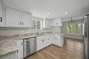28353 Tanglewood Dr, Wesley Chapel, FL 33543 - Photo 15