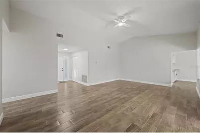 28353 Tanglewood Drive, Wesley Chapel, FL 33543 - Photo 9