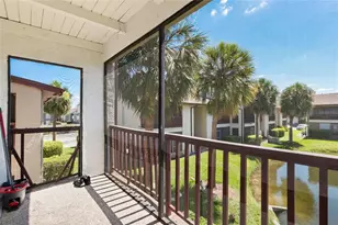 3840 N Lake Dr, Tampa, FL 33614 - Photo 7