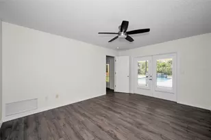 13125 Cimarron Cir N, Largo, FL 33774 - Photo 39