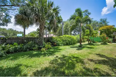 13125 Cimarron Circle N, Largo, FL 33774 - Photo 59