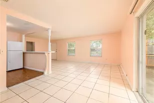 8702 Fish Lake Rd, Tampa, FL 33619 - Photo 13