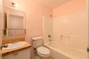 8702 Fish Lake Rd, Tampa, FL 33619 - Photo 23