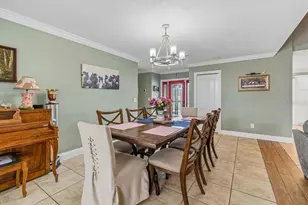 4009 Mountain Springs Ln, Tampa, FL 33624 - Photo 9