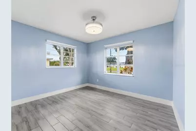 2305 W Crawford Street, Tampa, FL 33604 - Photo 9