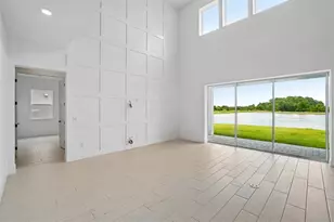 37668 Clinch Cir, Zephyrhills, FL 33540 - Photo 9