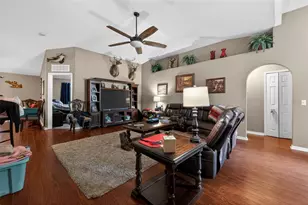 321 Squires Grove Dr, Winter Haven, FL 33880 - Photo 5