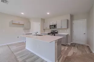 14606 Brumby Ridge Ave, Lithia, FL 33547 - Photo 5