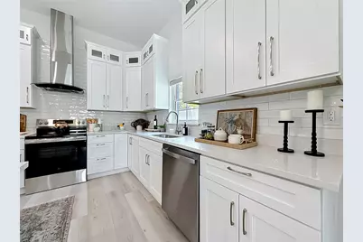 6481 28th Street N, Saint Petersburg, FL 33702 - Photo 13