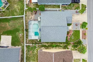 923 Hunter Ln, Tarpon Springs, FL 34689 - Photo 59