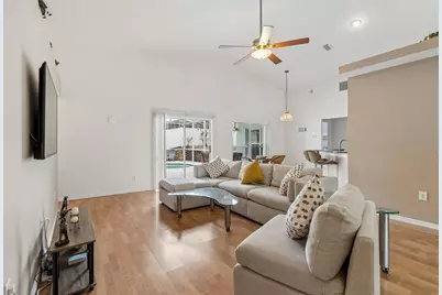 923 Hunter Lane, Tarpon Springs, FL 34689 - Photo 11