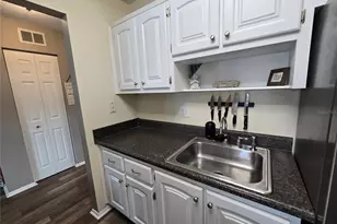 5967 Terrace Park Dr N, Saint Petersburg, FL 33709 - Photo 19