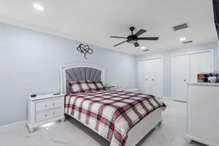16206 W Course Dr, Tampa, FL 33624 - Photo 9