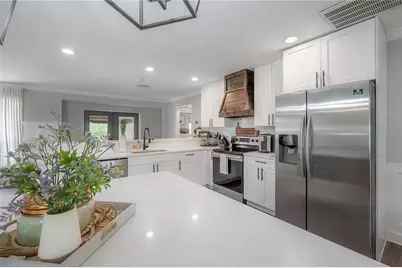 608 Sunset Lane, Lutz, FL 33549 - Photo 17