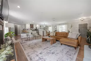 608 Sunset Ln, Lutz, FL 33549 - Photo 9