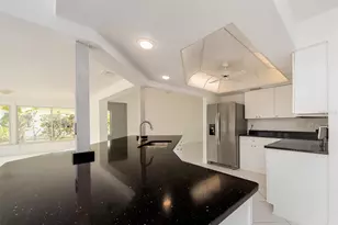 720 115th Ave, Treasure Island, FL 33706 - Photo 11