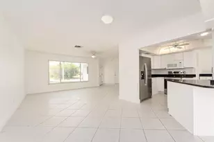 720 115th Ave, Treasure Island, FL 33706 - Photo 9