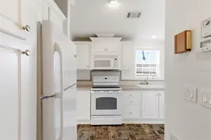 3275 26th Ave E, Bradenton, FL 34208 - Photo 15