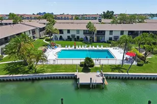 552 Plaza Seville Ct, Treasure Island, FL 33706 - Photo 37
