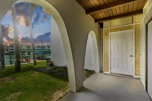 552 Plaza Seville Ct, Treasure Island, FL 33706 - Photo 25