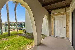 552 Plaza Seville Ct, Treasure Island, FL 33706 - Photo 23