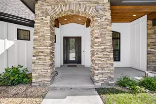 17265 Mdw Blf Vw, Dade City, FL 33523 - Photo 15