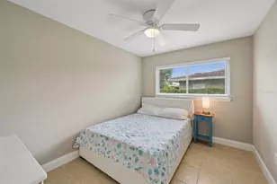 5005 Bee Ridge Rd, Sarasota, FL 34233 - Photo 11