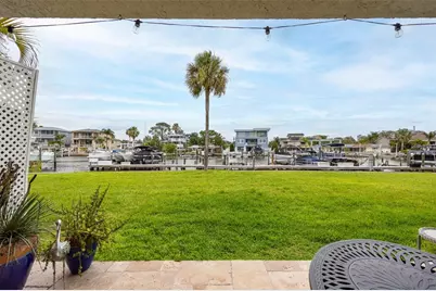 2395 Hanover Dr, Dunedin, FL 34698 - Photo 7