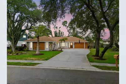 1425 Poinsettia Avenue, Tarpon Springs, FL 34689 - Photo 3