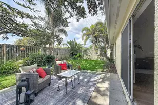 826 Franklin Cir, Palm Harbor, FL 34683 - Photo 27