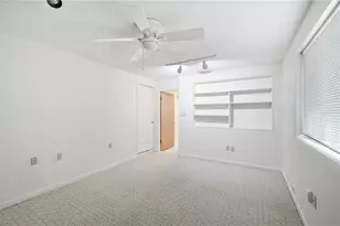 2814 W Price Ave, Tampa, FL 33611 - Photo 9