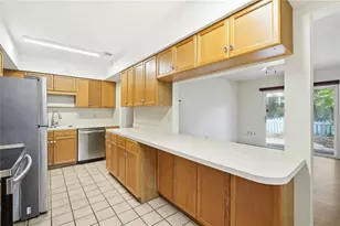 2814 W Price Ave, Tampa, FL 33611 - Photo 7